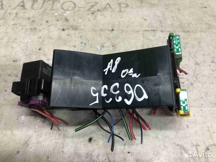 Блок предохранителей Audi A8 D3 (4E)