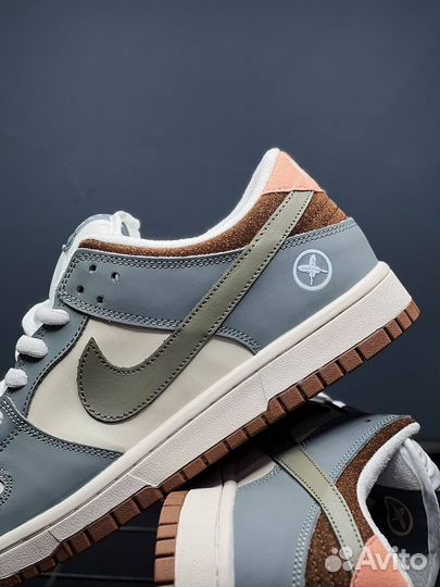 Кроссовки Nike Dunk low