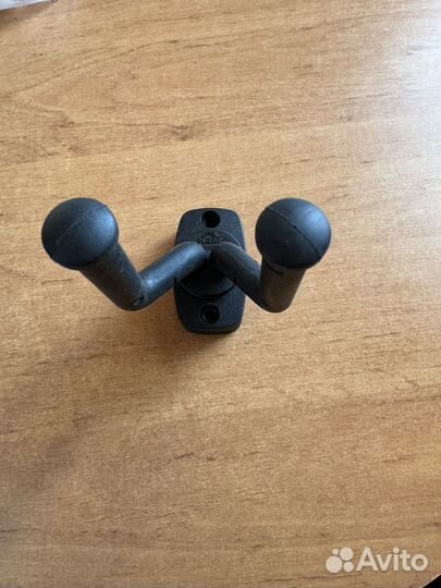 Держатель для гитары на стену