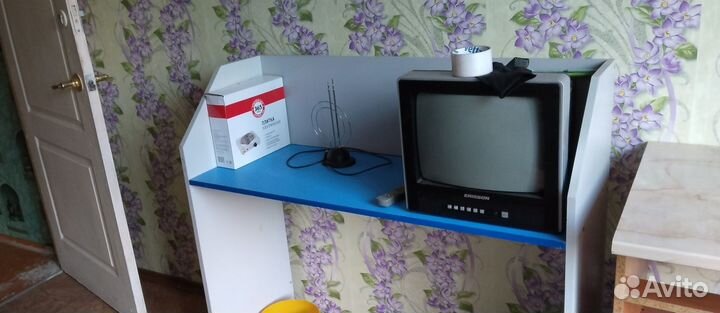 Стол стеллаж