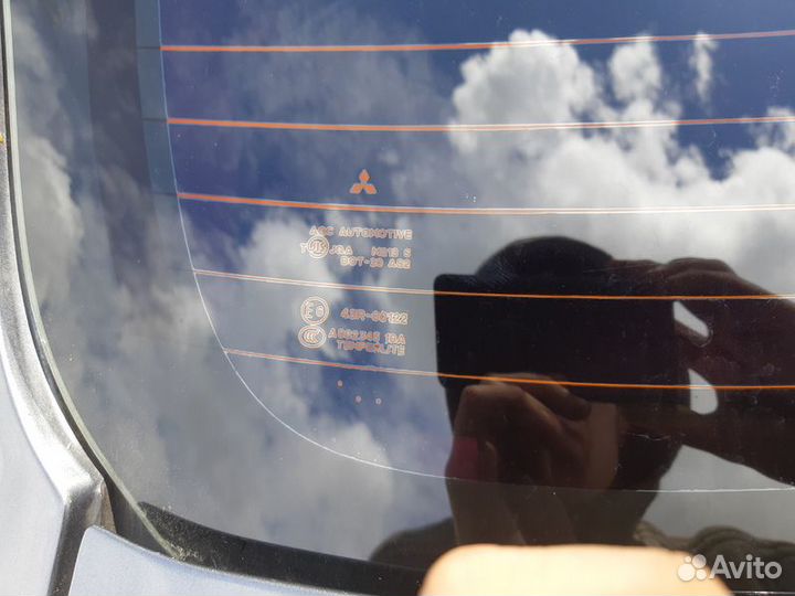 Стекло заднее Mitsubishi Lancer 10