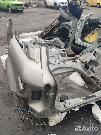 Части кузова ренж Ровер эвок.мало б/у