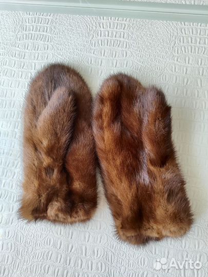 Варежки женские норка