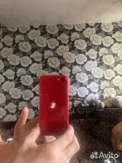 iPhone se2020 128гб