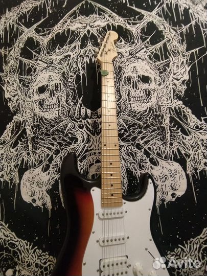 Электрогитара с комбиком + педаль