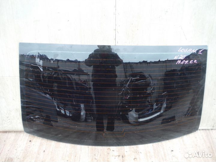 Стекло заднее №20 Renault Logan 1 2011