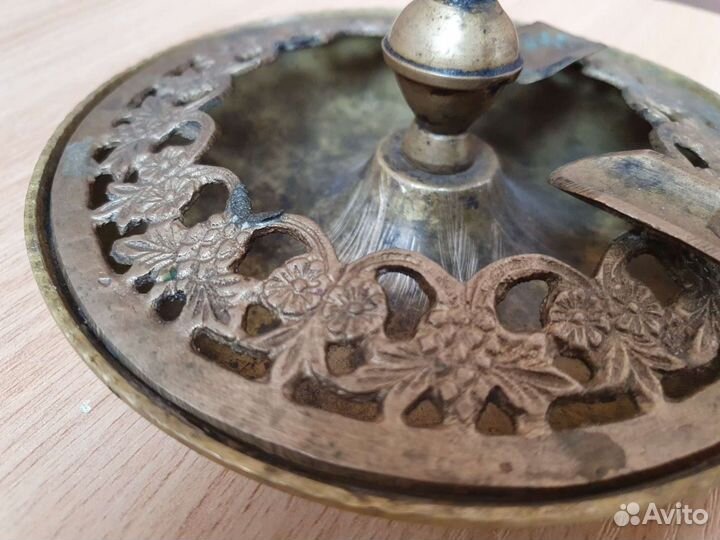 Подсвечник бронза ри