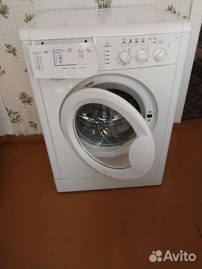 Стиральная машинка Indesit WIL85