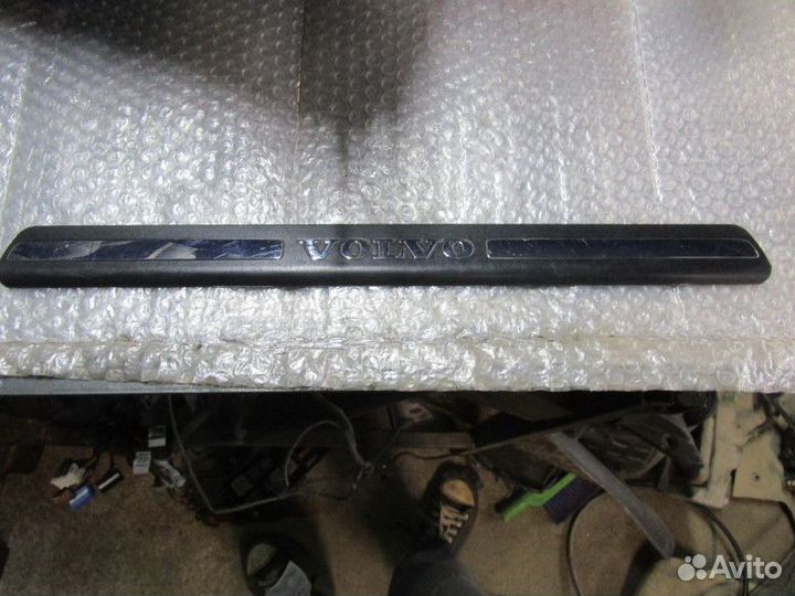 Накладка порога передняя правая Volvo XC70 Cross C