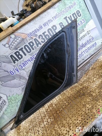 Стекло глухое заднее левое Mercedes-Benz ML350 (W1