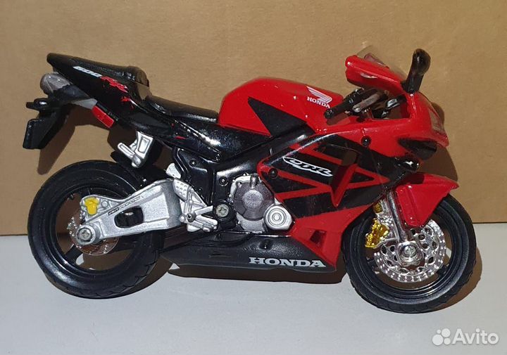 Модель мотоцикла Maisto 6 шт(цена за все)