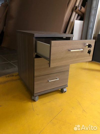 Тумба выкатная 38*59.5*50см. швг