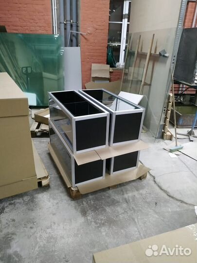 Стойка для кроликов, птиц, животных в зоомагазин