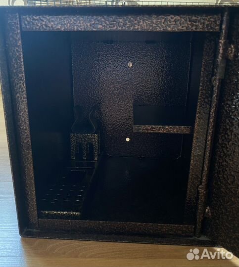 Оружейный сейф