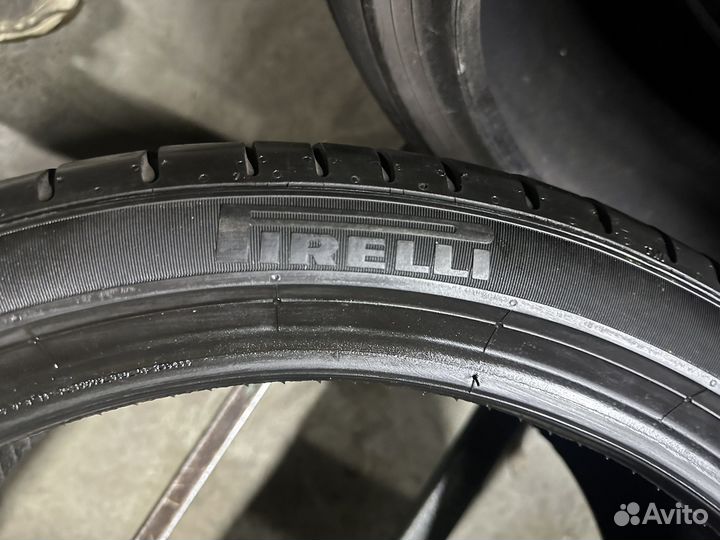 Pirelli P Zero PZ4 255/35 R19 96Y