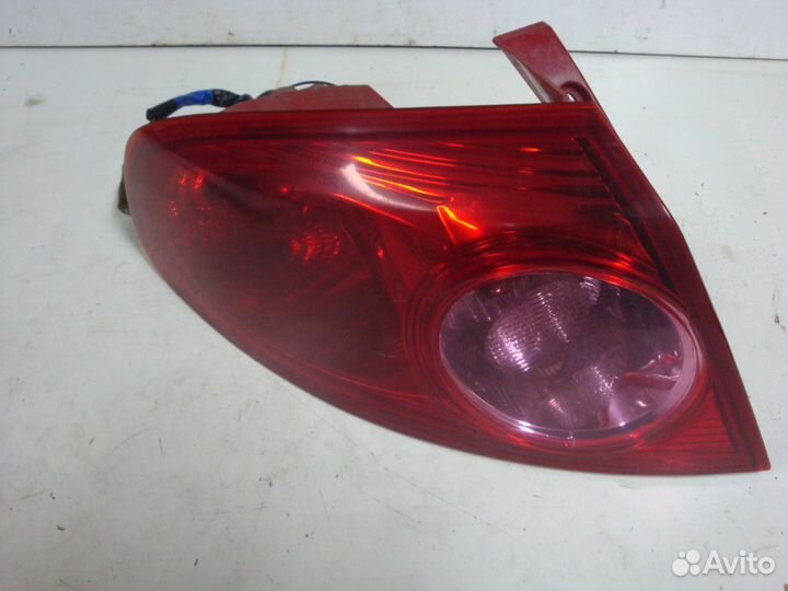 Фонарь задний наружный Chevrolet Lacetti