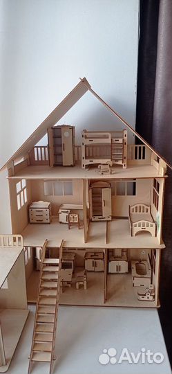 Кукольный домик
