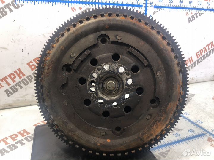 Мерседес Вито Маховик двухмассовый