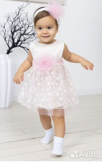 Праздничное платье для девочки / р. 74 /без рукава