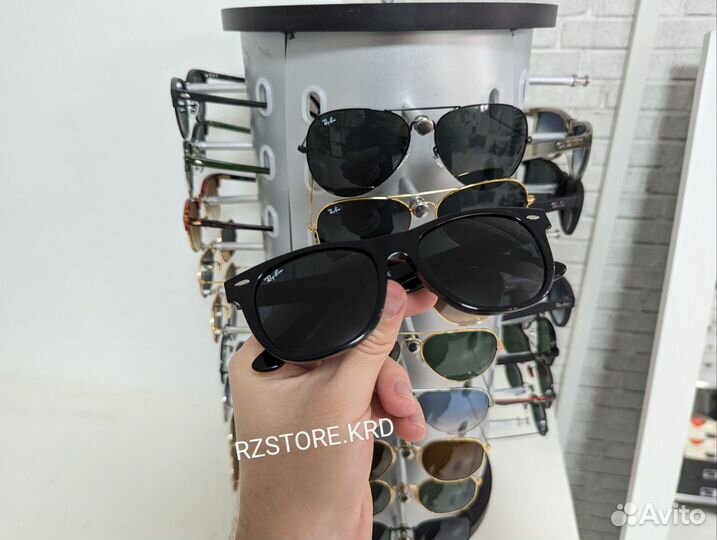 Солнцезащитные очки Ray Ban в ассортименте