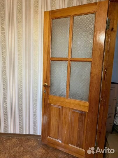 Дверь межкомнатная бу массив