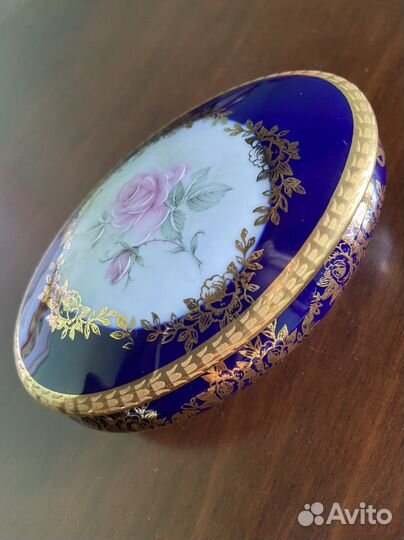 Шкатулка фарфоровая для украшений