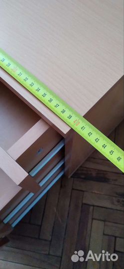 2 одинаковые тумбочки. С 3 ящиками