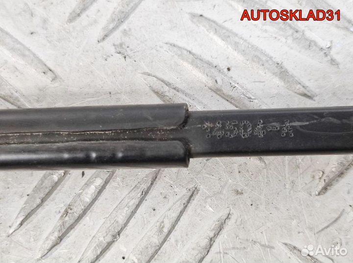 Дворник левый Nissan Primera P12 28881AU312