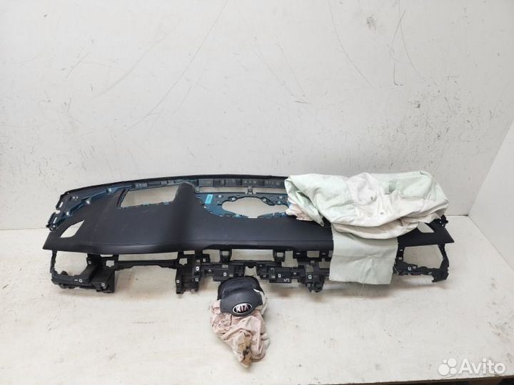 Торпедо переднее Kia K900 2019