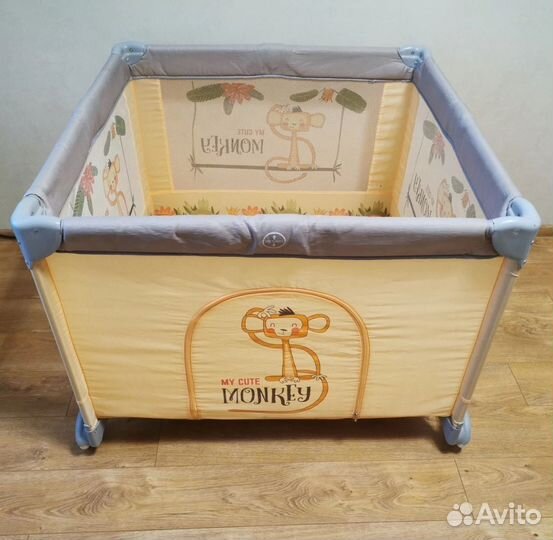 Манеж детский складной