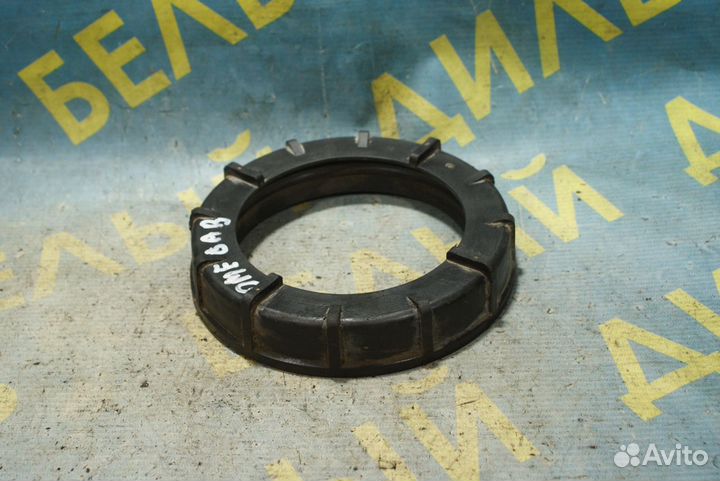Гайка кольцо бака Opel omega B