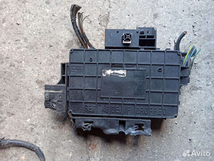 Блок предохранителей Ford Explorer