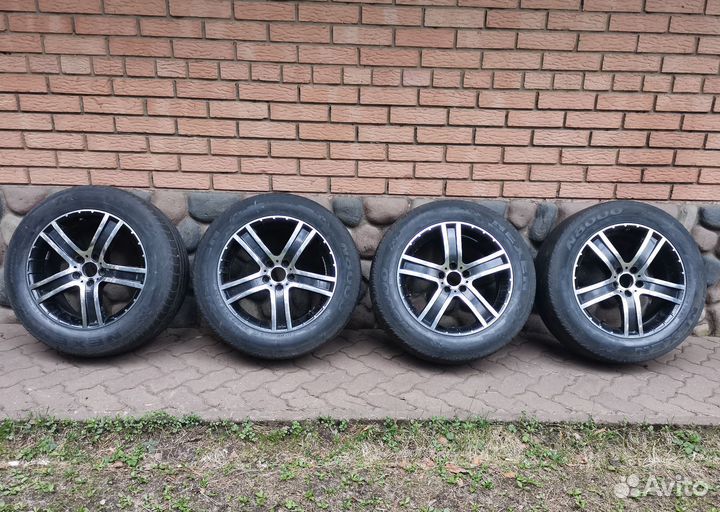 Комплект летних колес 235/60 р18 5х112