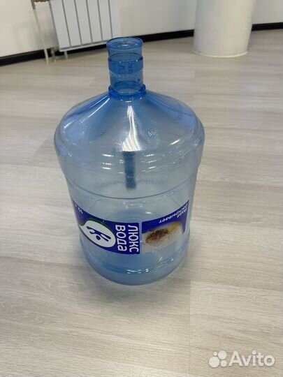 Бутыль 19 л люкс вода
