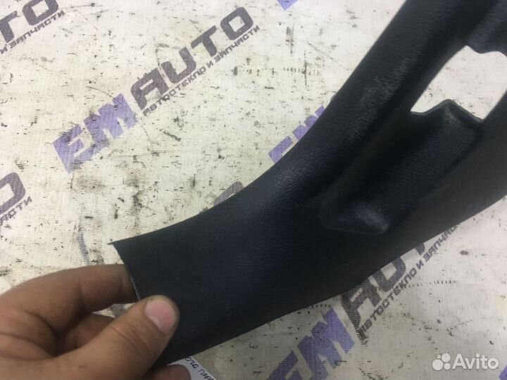 Накладка порога передняя левая Фольксваген Бора