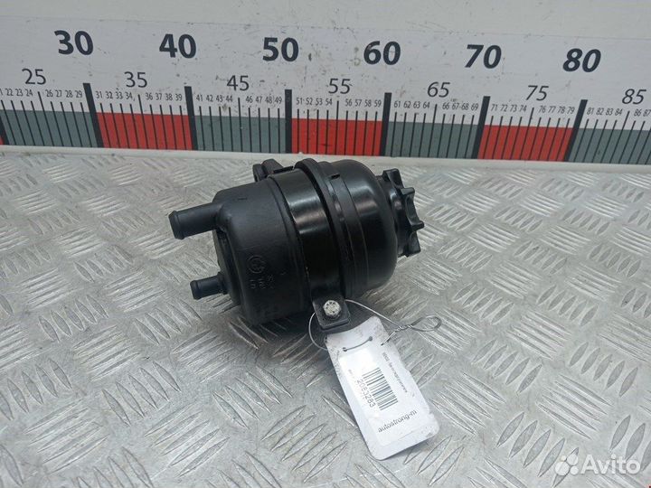 Бачок гидроусилителя для BMW 5-Series (E39)