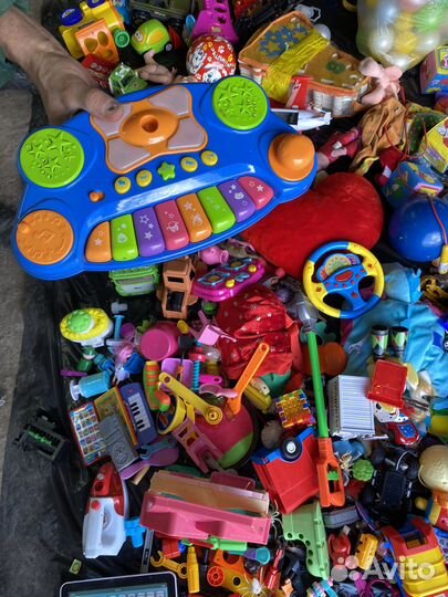 Продам детские игрушки