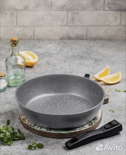 Сковорода 28см со съемной ручкой