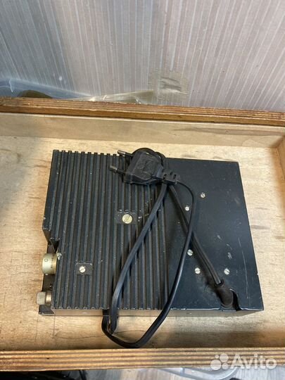 Зарядка для аккумуляторов военных