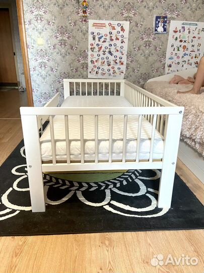 Кровать детская и матрас