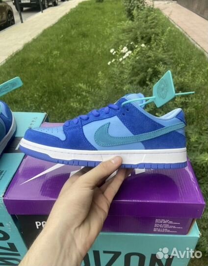 Nike sb dunk low blue raspberry оригинал