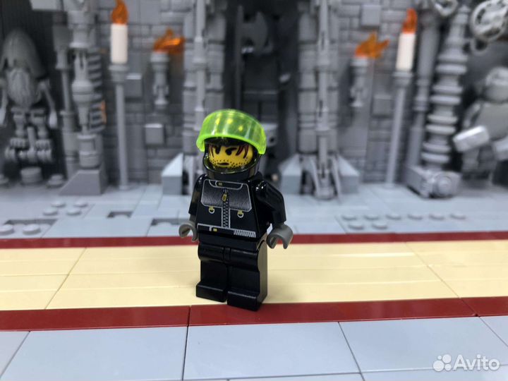 Минифигурка Lego stu015 Male Actor 3, Driver, Blac