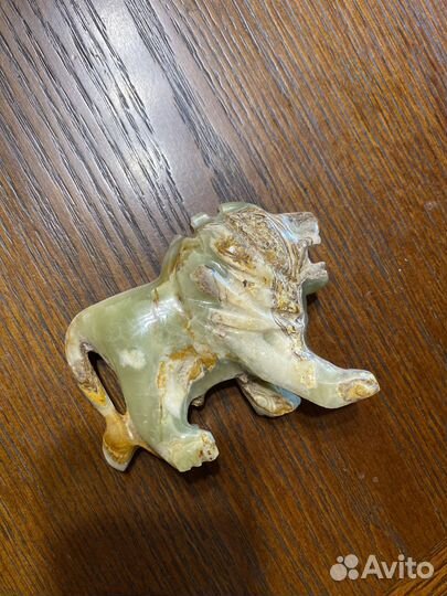 Фигурки из оникса