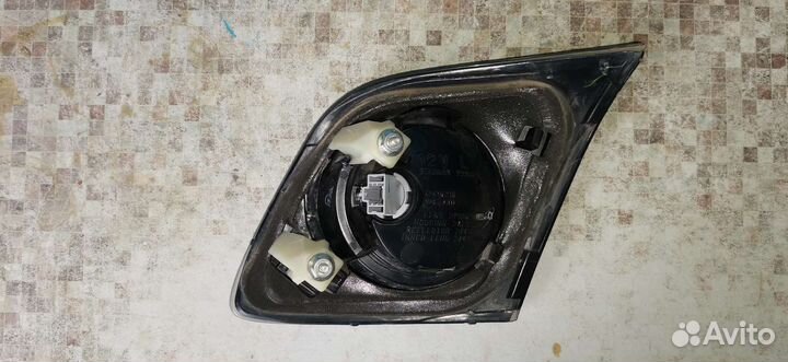 Задний фонарь на Mazda3 bk хэтчбек