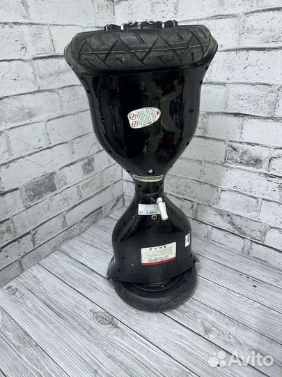 Гироскутер Gold wheels 10 Black не включается