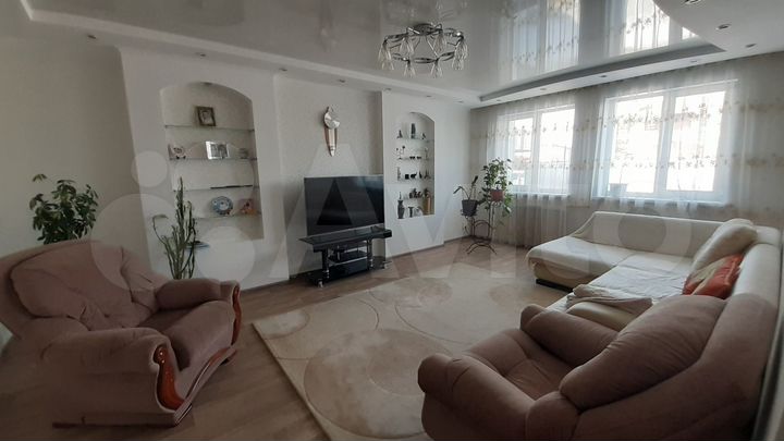 Коттедж 220 м² на участке 17 сот.