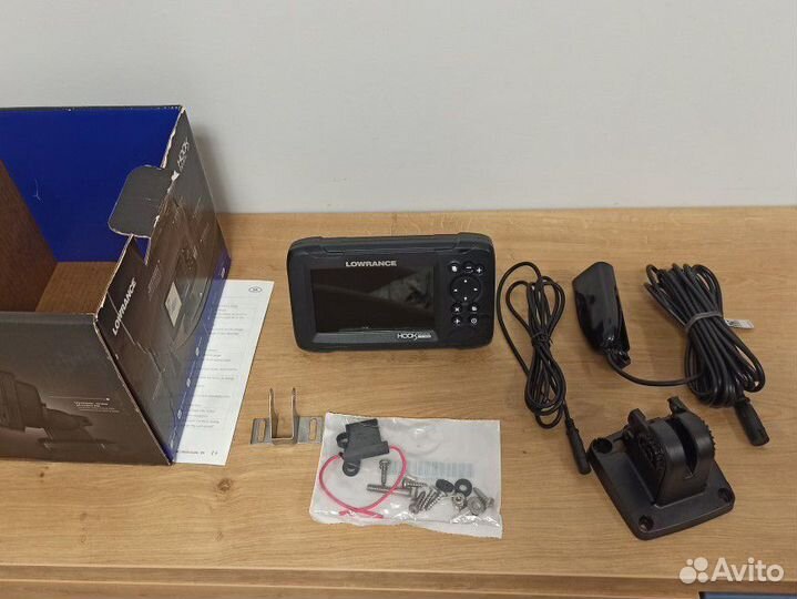 Lowrance Hook Reveal 5 RUS