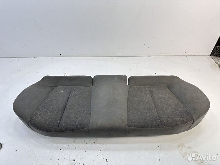 Hyundai accent Задний диван