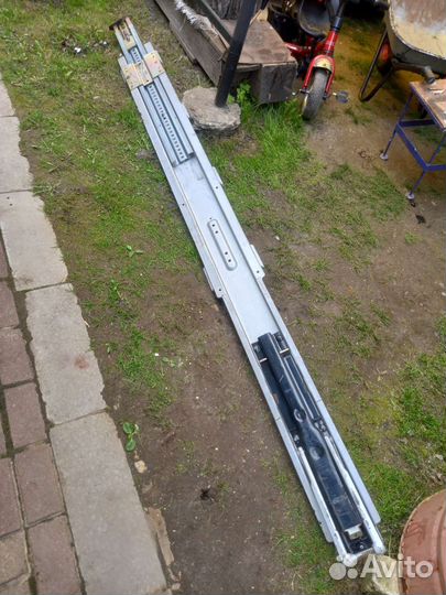 Стойка доя фуры к полуприцепу