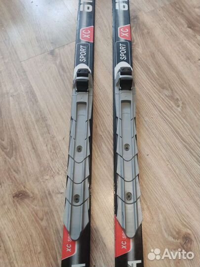 Беговые лыжи Atemi детские с насечками 140